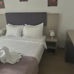 Excelsior House Mamaia Apartment *