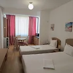 Excelsior House Mamaia *