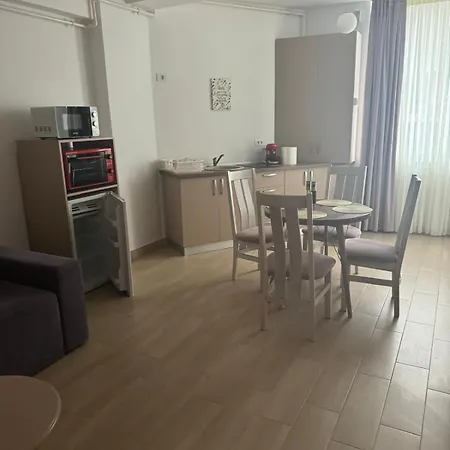 Excelsior House Mamaia