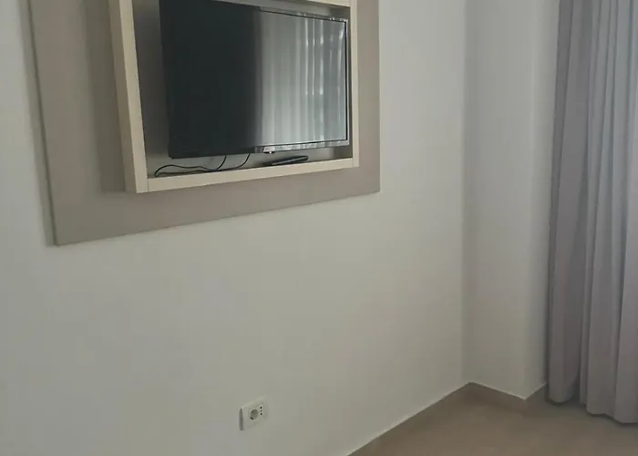 Excelsior House Mamaia Navodari